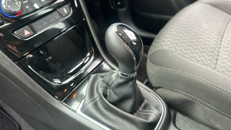 Vauxhall Mokka X 1.6i Active 5dr Petrol Hatchback